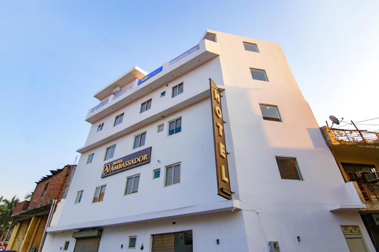 Fabhotel Ambassador Manimajra Exterior foto